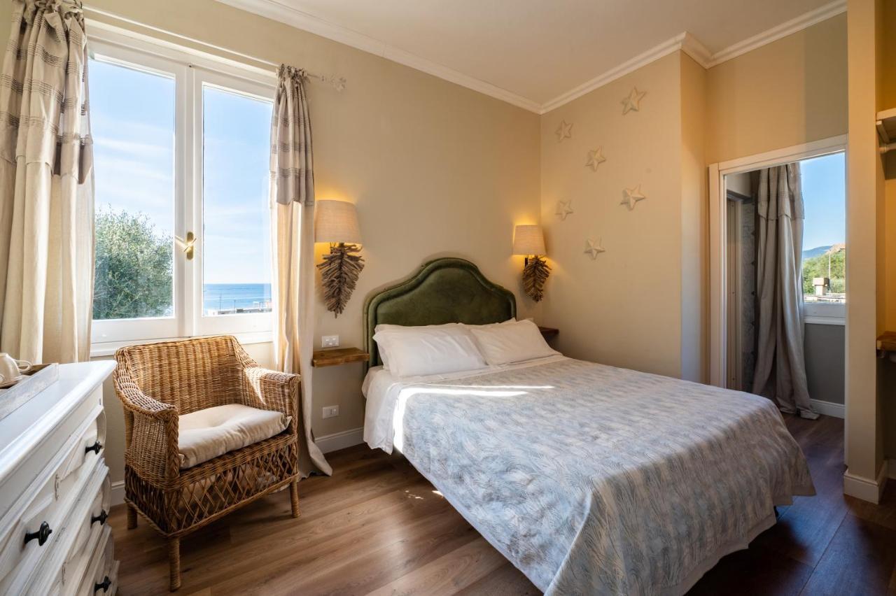 Gian Paul Hotel Lavagna Exterior photo